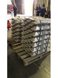 Титановые слитки (чушки)